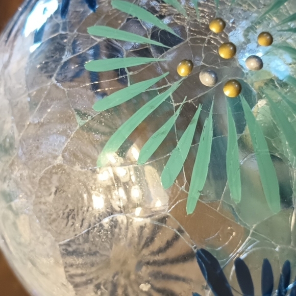 Crackled glass globe with ceramic stand - Picture 2 of 8